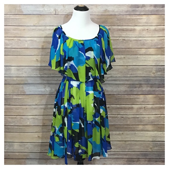 Vince Camuto Dresses & Skirts - Vince Camuto Printed Green & Blue Dress